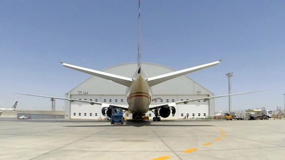 3908 Etihad AE NK2-280 Hangar-5 005