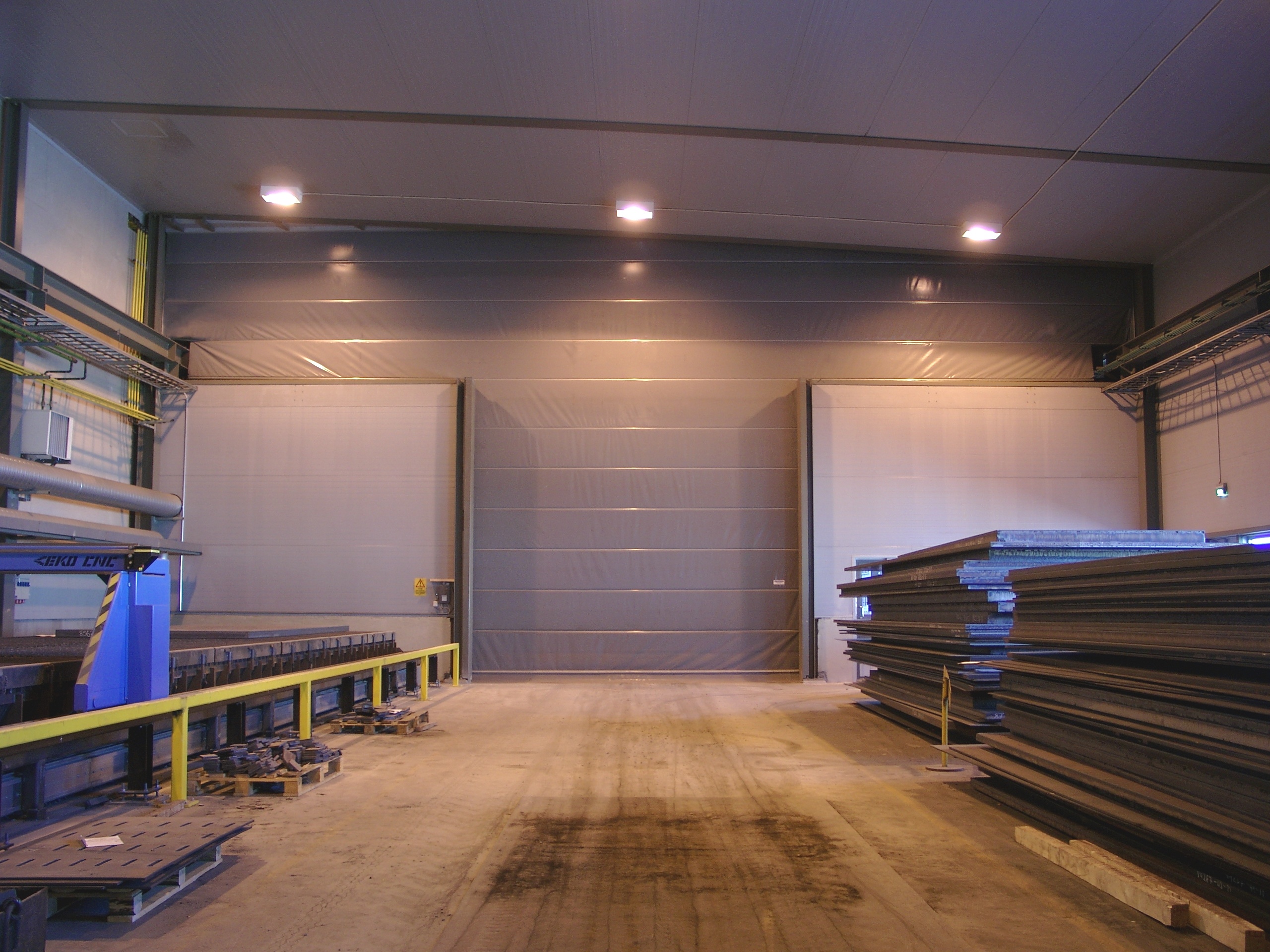 T-model craneway door
